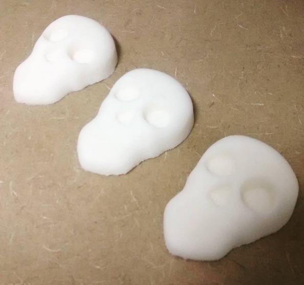 blank sugar skulls