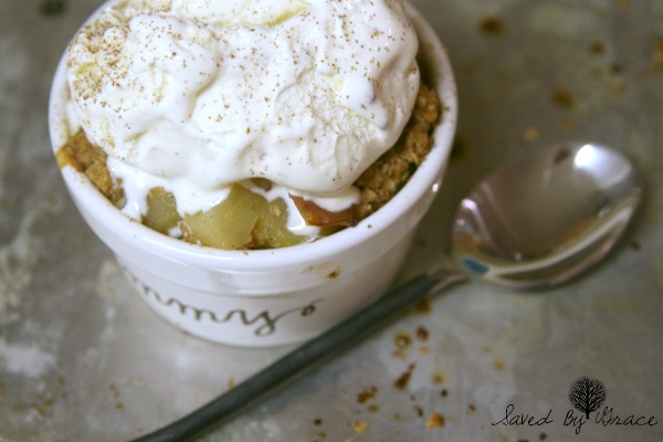 apple-crisp-cups